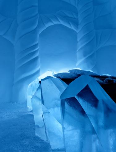 Att sova en natt på Icehotel är en varm upplevelse av en iskall plats.